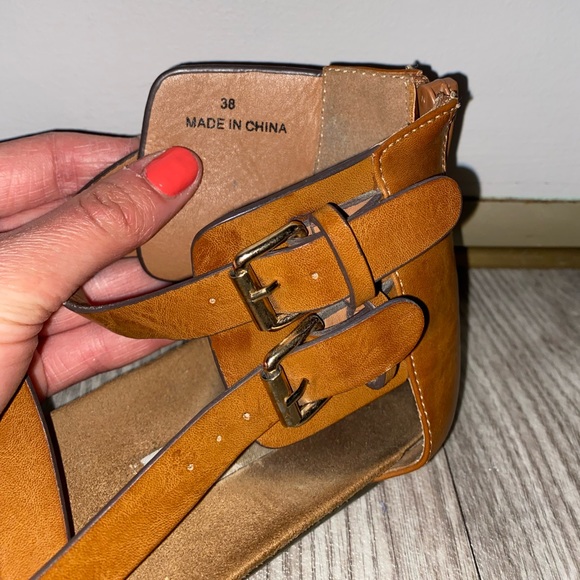 Sandals π©΄ - Picture 5 of 5